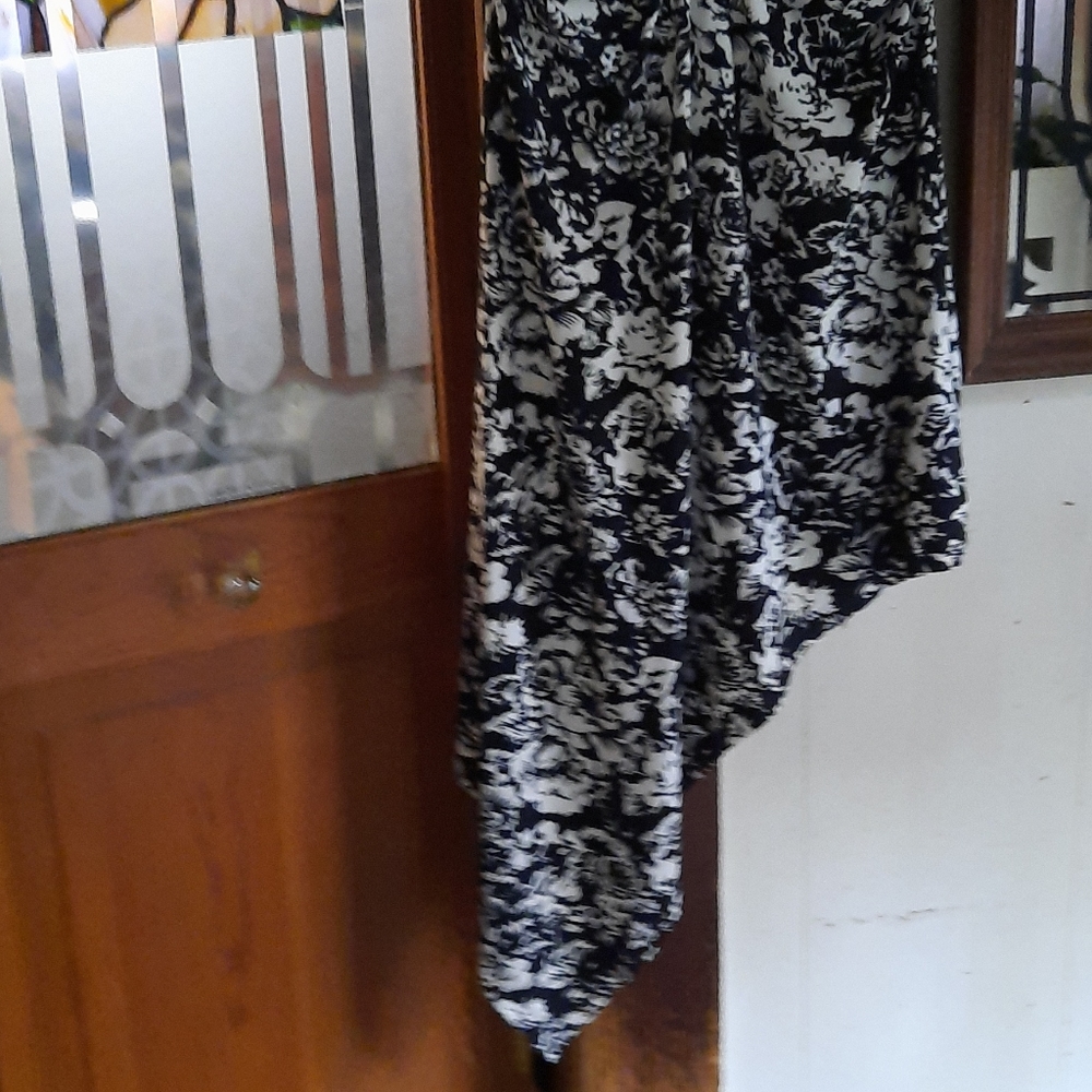 Never worn - Picture 3 of 4